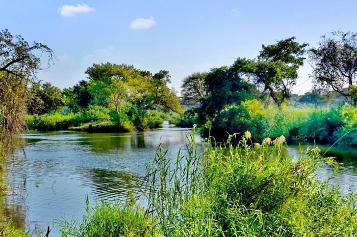 3* Komati River Chalets - Komatipoort TH LITE Package (2 Nights)