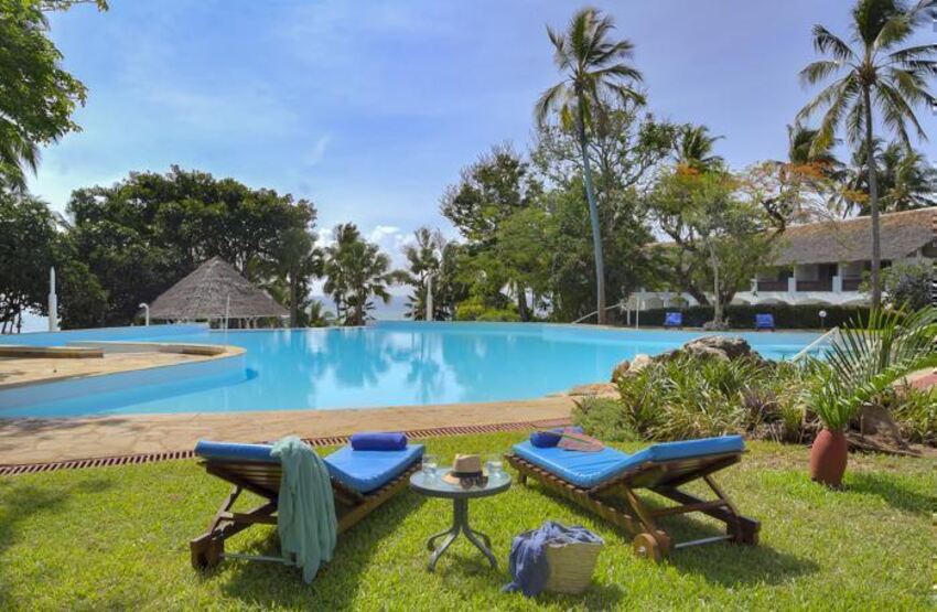 Diamonds Leisure Beach & Golf Resort - Diani Beach Package (6 Nights)
