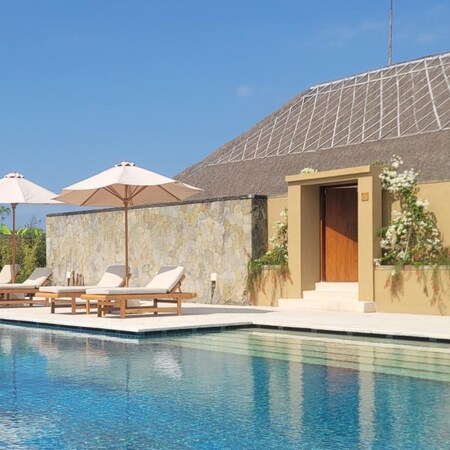 REVIVO Wellness Resort Bali, 7 nights from R59 540 pps