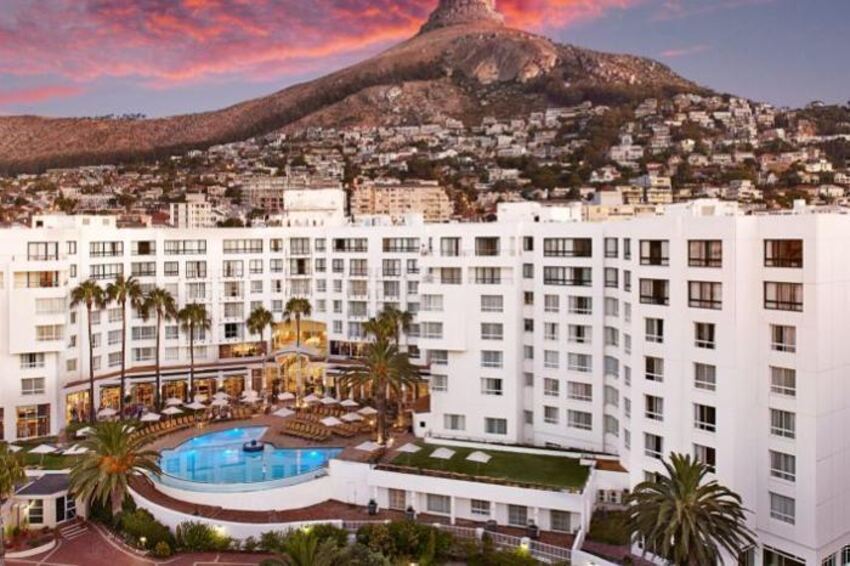BLACK FRIDAY: 4* The President Hotel - Bantry Bay Package (3 Nights)