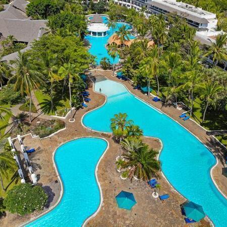 4* Southern Palms Beach Resort - Mombasa, Diani Beach Package (6 Nights)