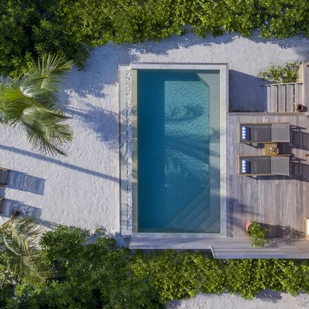 HURAWALHI - 5 Night holiday on the luxury 5 star Hurawalhi Island Resort & Spa