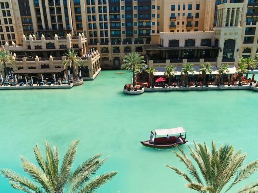 Jumeirah Mina Al Salam: 5 Nights of Arabian Elegance by Dubai's Waterfront