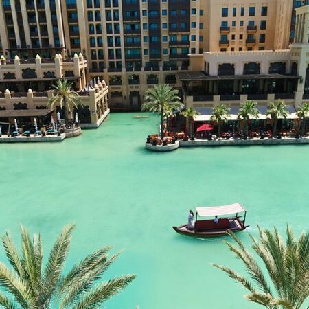 Jumeirah Mina Al Salam: 5 Nights of Arabian Elegance by Dubai's Waterfront