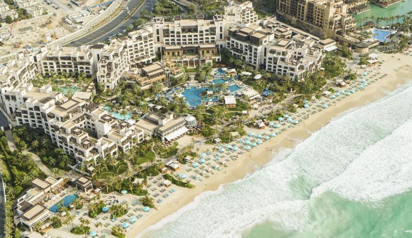 Jumeirah Al Naseem, 5 nights from R75 320 pps