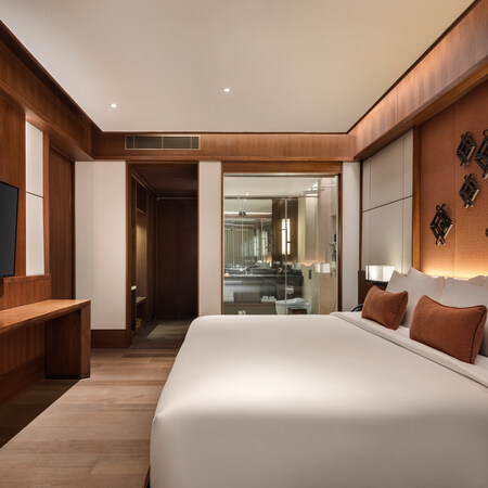 BALI BEACH HOTEL - 5 night holiday at the Bali Beach Hotel