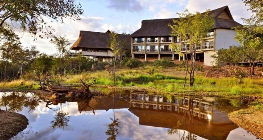 5* Victoria Falls Safari Club - Package (3 Nights)