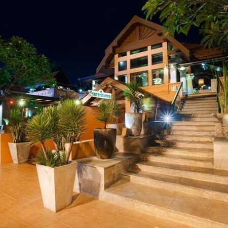 4* Seaview Patong Hotel - Thailand Package (7 Nights)