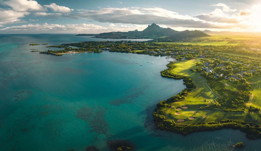 The Bay Club at Anahita, 7 nights from R27 100 pps