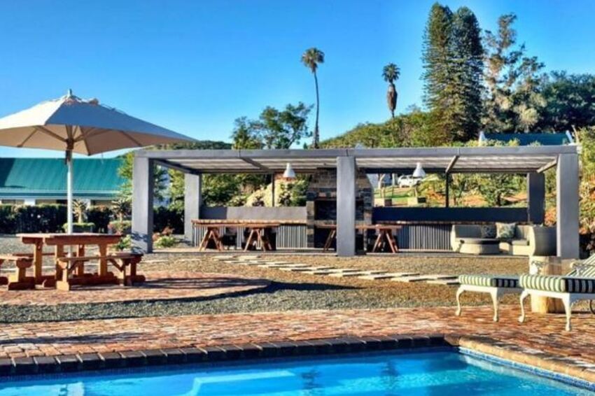 4* Berluda Farmhouse & Cottages - Oudtshoorn Package (2 Nights)