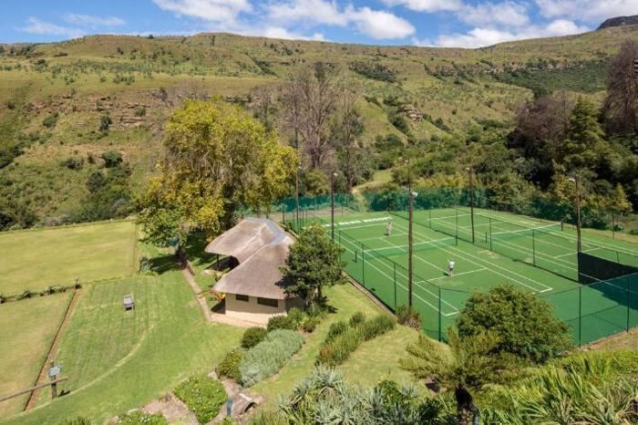 4* The Cavern Drakensberg Resort & Spa - Drakensburg Package (2 Nights)