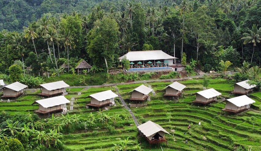 Kaura Manggis, 3 night tour from R16 110 pps