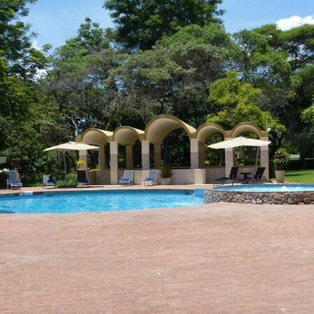 VICTORIA FALLS RAINBOW HOTEL