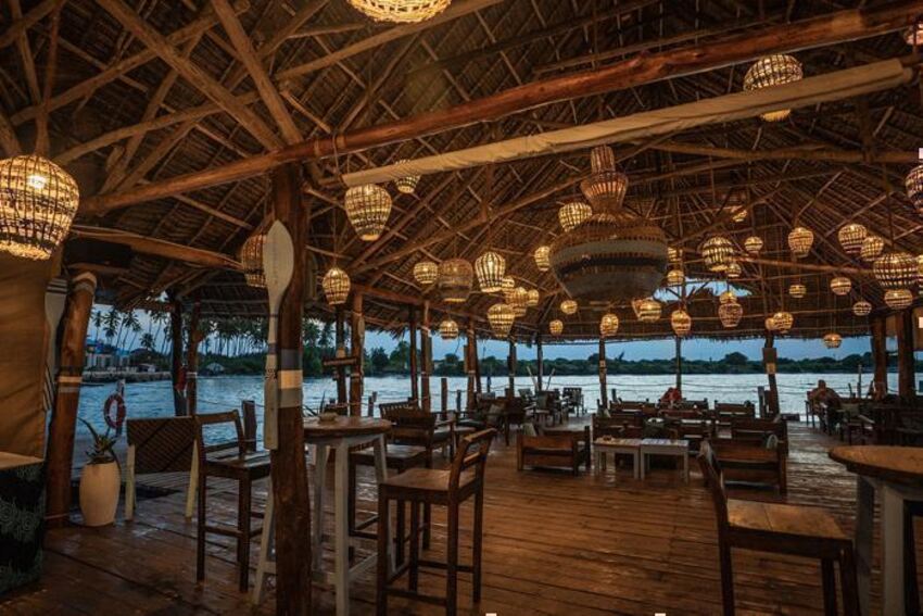 3* Superior Reef & Beach Resort - Zanzibar Package (7 Nights) EX CPT