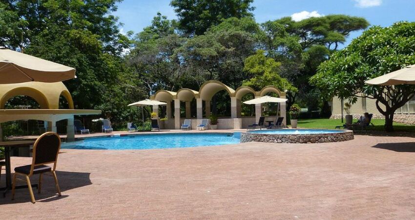 VICTORIA FALLS RAINBOW HOTEL