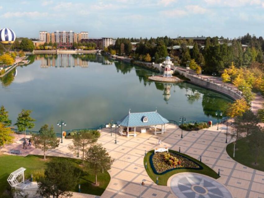Paris and Disney Newport Bay Club: 5 Nights of Elegance & Disney Dreams