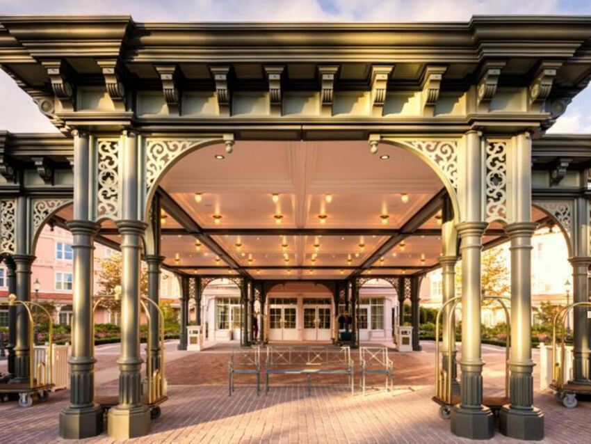 Paris and Disneyland Hotel: 5 Nights of Enchantment & Fairytale Fun