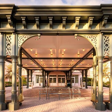 Paris and Disneyland Hotel: 5 Nights of Enchantment & Fairytale Fun
