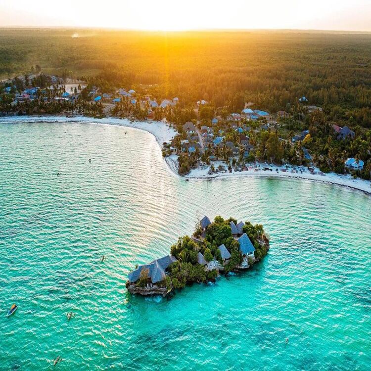The Island Pongwe Lodge, 5 nights from R28 260 pps