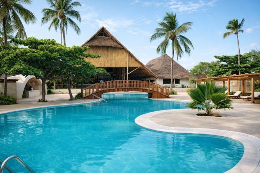 5* Jaz Amaluna - Adults Only Zanzibar Package (7 Nights) EX CPT