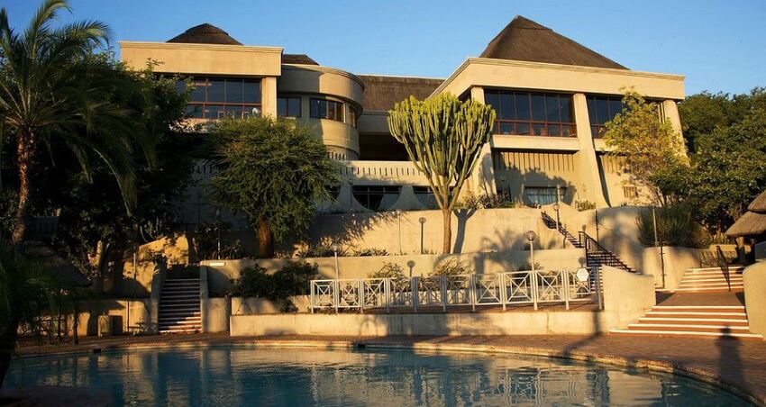 ELEPHANT HILLS VICTORIA FALLS PACKAGE