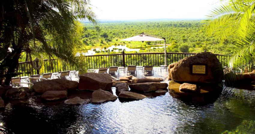 VICTORIA FALLS SAFARI LODGE