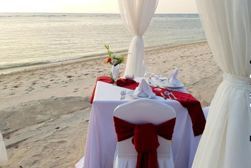4* Aston Sunset Beach Resort - Bali Package (7 Nights)