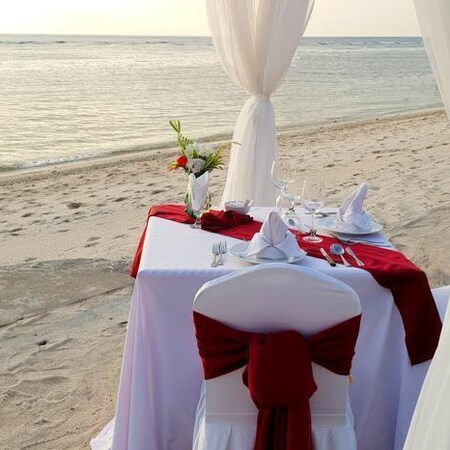 4* Aston Sunset Beach Resort - Bali Package (7 Nights)