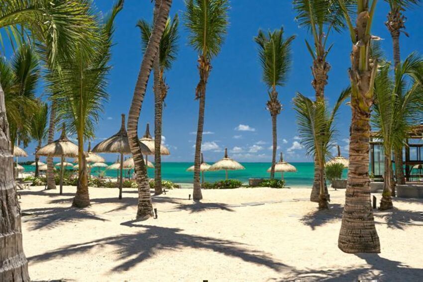 4* Lagoon Attitude (Adult Only) - Mauritius Package (7 nights)