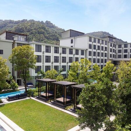 4* Four Points by Sheraton Phuket Patong Beach Resort - Thailand Package (7 Nights)