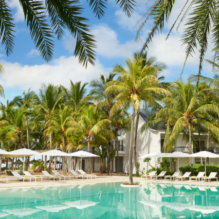 THE RAVENALA ATTITUDE HOTEL