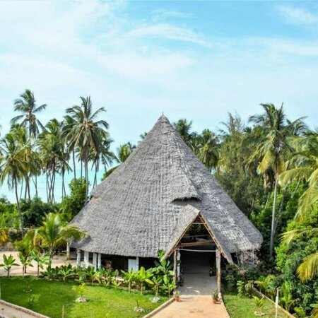 REEF AND BEACH RESORT ZANZIBAR