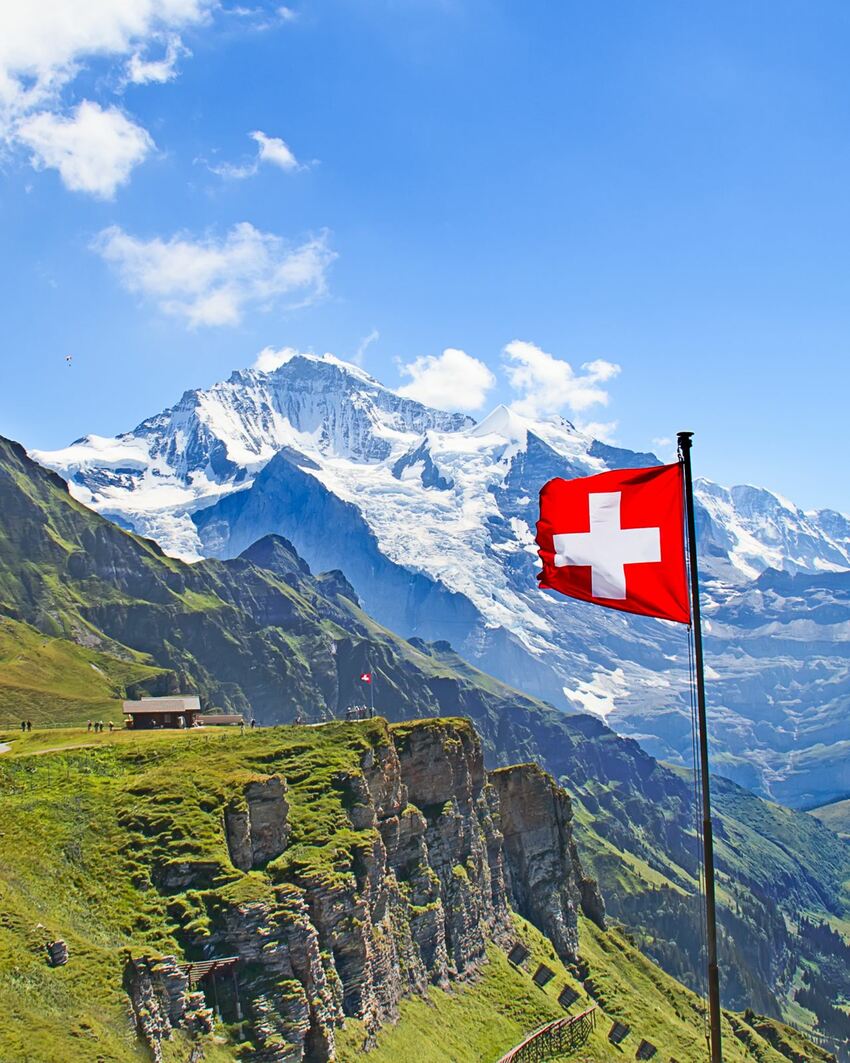Mono Swiss - Islamic / Muslim Tour - Switzerland