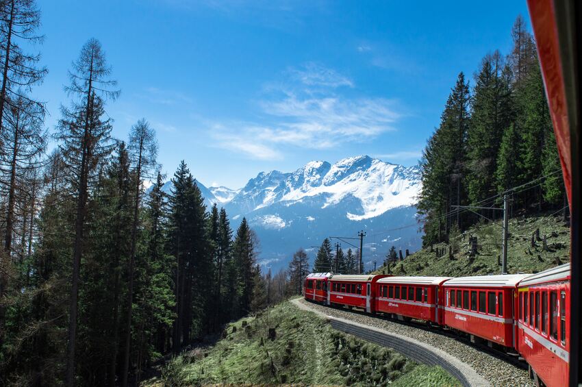 Mono Swiss - Islamic / Muslim Tour - Switzerland