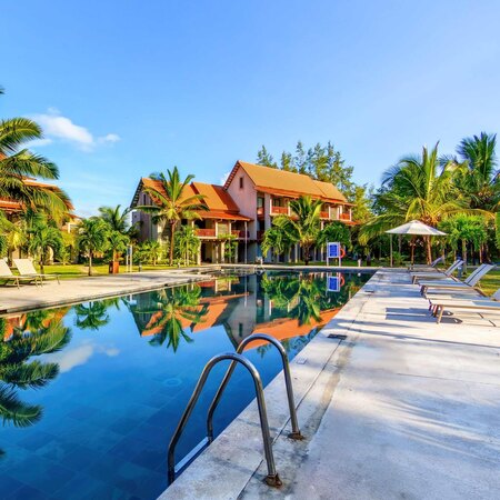 CRYSTALS BEACH RESORT BELLE MARE