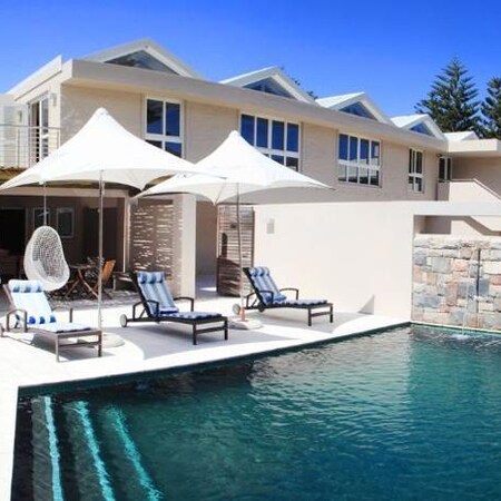 4* Abalone Guest Lodge - Hermanus Package (3 Nights)