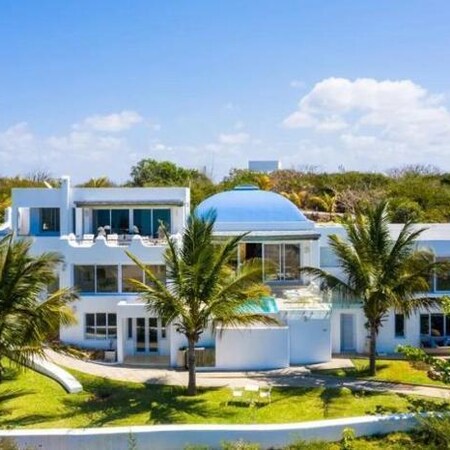 Luxury Bush to Beach - Kruger & Mozambique Combo Package (6 Nights)