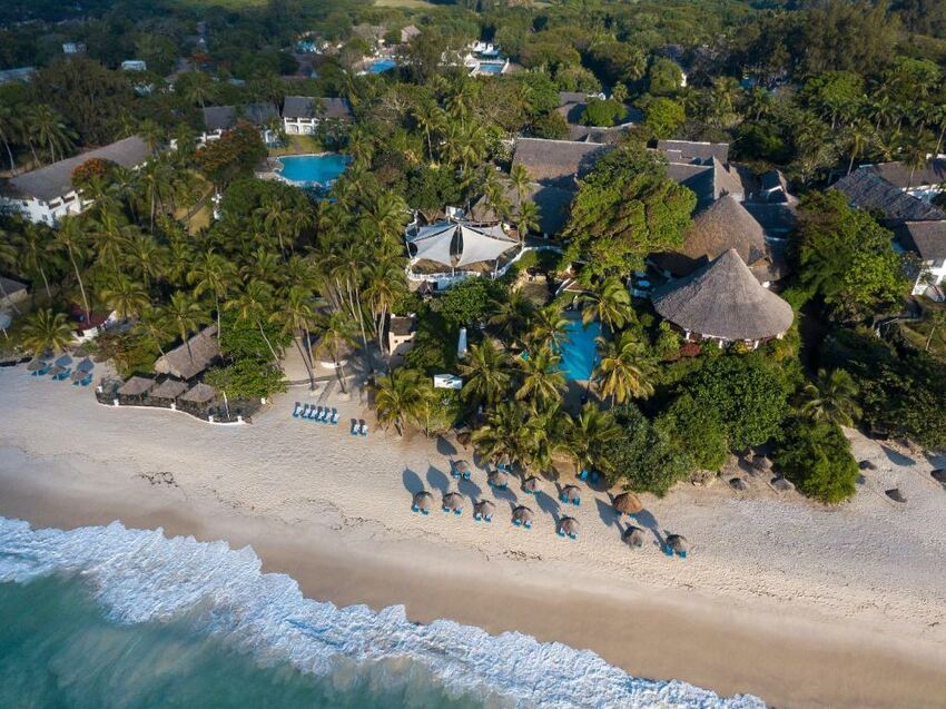 KENYA - BUSH AND BEACH COMBO