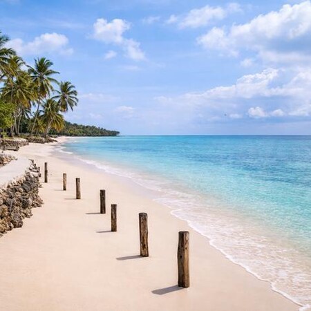 5* Jaz Amaluna - Adults Only Zanzibar Package (5 Nights)