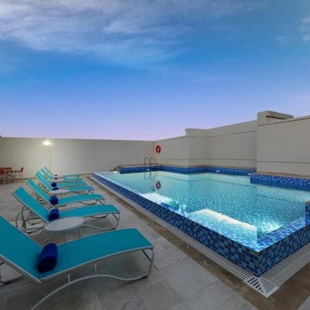 Citymax Al Barsha: Your 5-Night Dubai Escape