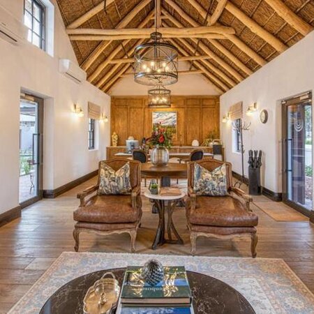 4* Southern Sun de Wagen Hotel - Cape Winelands Package (2 Nights)
