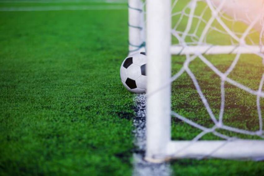 Chelsea vs Manchester United: 4-Night Premier League Football Package