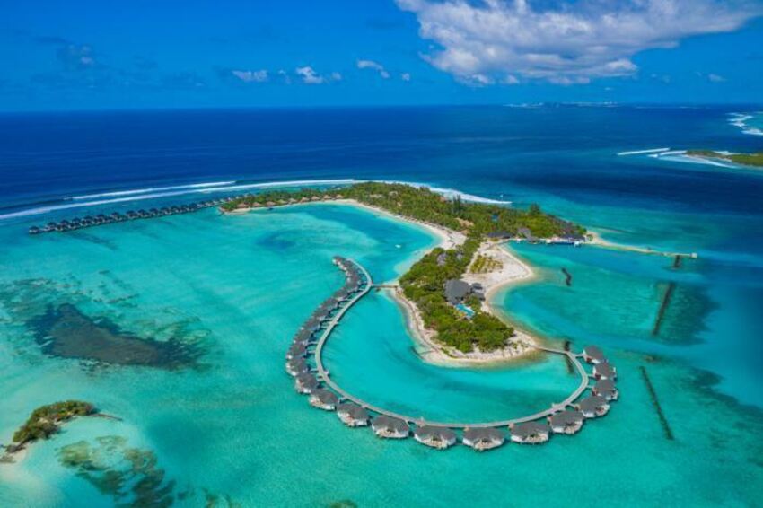 4* Cinnamon Dhonveli - Maldives Package (7 Nights)