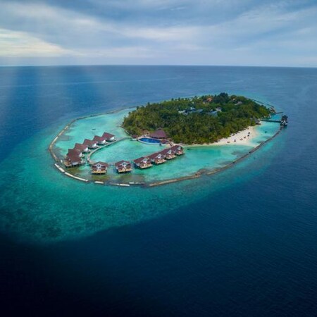 4* Ellaidhoo Maldives by Cinnamon -Maldives Package (7 Nights)