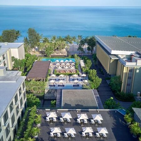 4* Four Points by Sheraton Phuket Patong Beach Resort - Thailand Package (7 Nights)