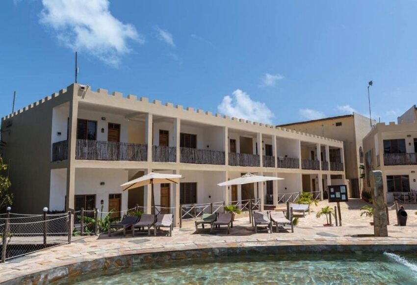 REEF AND BEACH RESORT ZANZIBAR