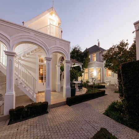 River Manor Boutique Hotel, 2 nights from R4 200 pps